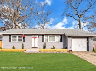 204 Walnut Dr, Lanoka Harbor, NJ 08734