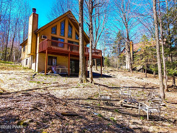 3rd image of 110 Woodhill Ln
