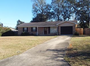 1001 Gonzalez Park Dr, Cantonment, FL 32533