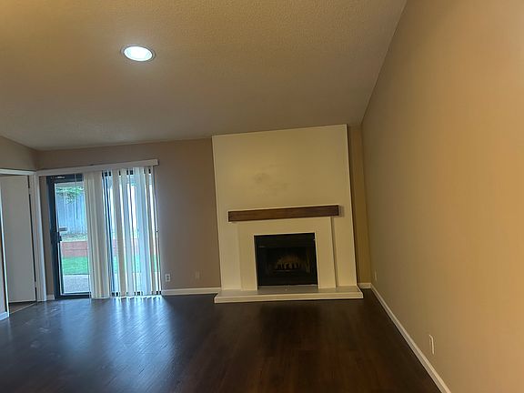 5th image of 2050 Mendocino Dr