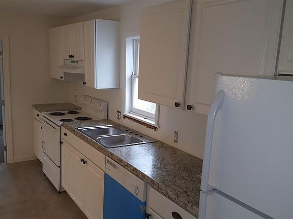 4th image of 163 South St #2