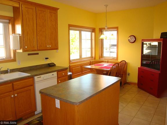3rd image of 1233 Highridge Ct E