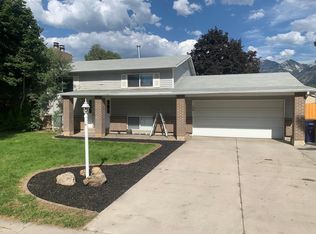 8221 S Bettina Ln, Sandy, UT 84093