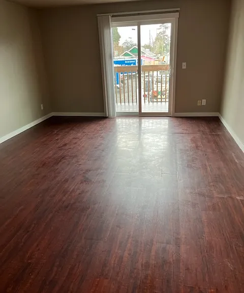 1501 Wood Ave — Photo 6