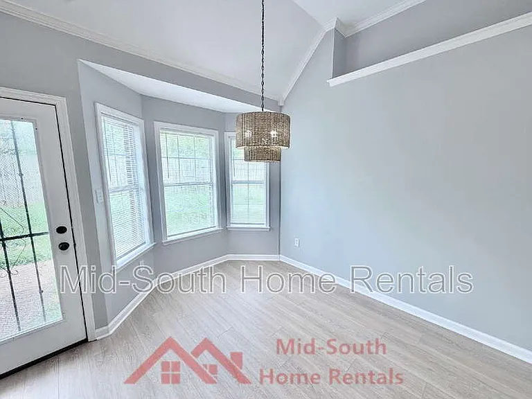 434 N Ericson Rd — Photo 9