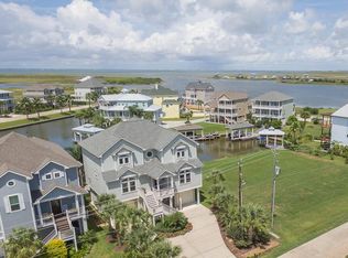 13514 Moyenne Pl, Galveston, TX 77554
