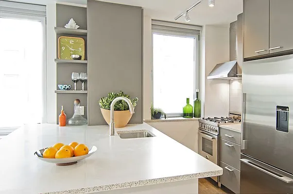 Rented by Bold New York | media 50