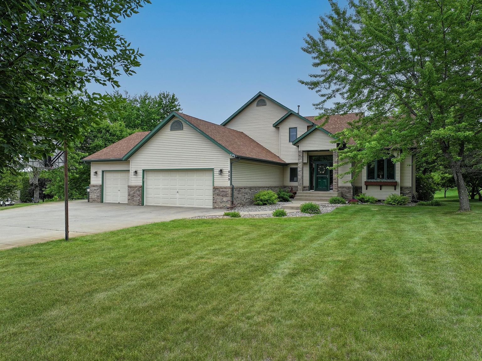 809 E Lake Cowdry Rd NW, Alexandria, MN 56308 | MLS #6556087 | Zillow