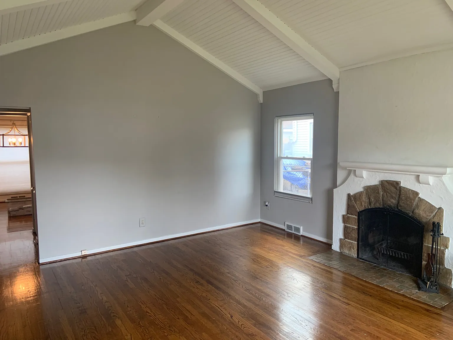 2 bed, 1727 sqft, $1,500 — Photo 2