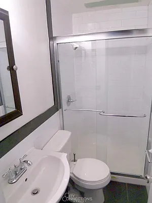 Rented by City Connections Realty | media 7