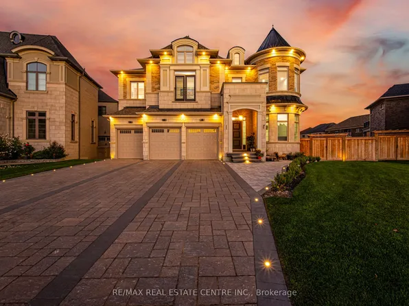 67 Rolling Green Ct, Vaughan, ON L4H 4K7