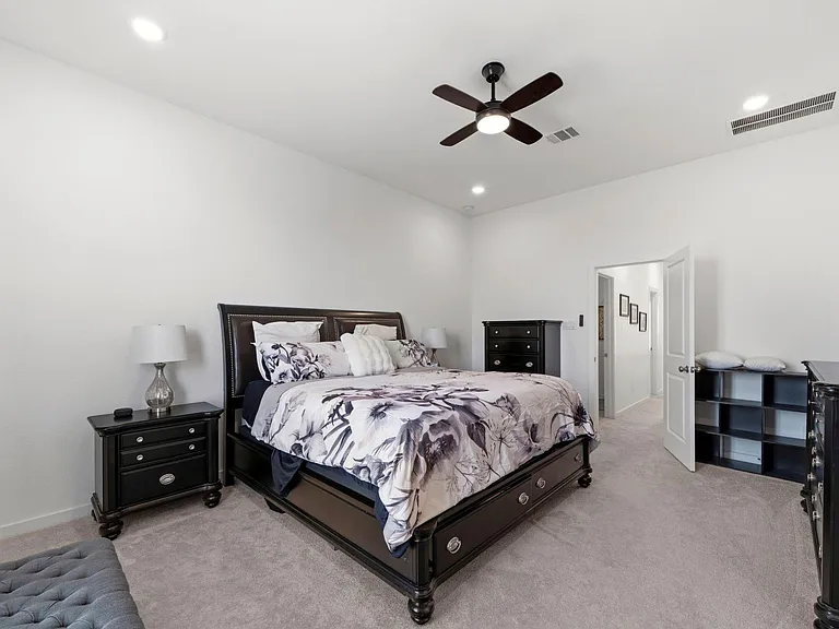 21235 Doubtful Canyon Dr — Photo 19