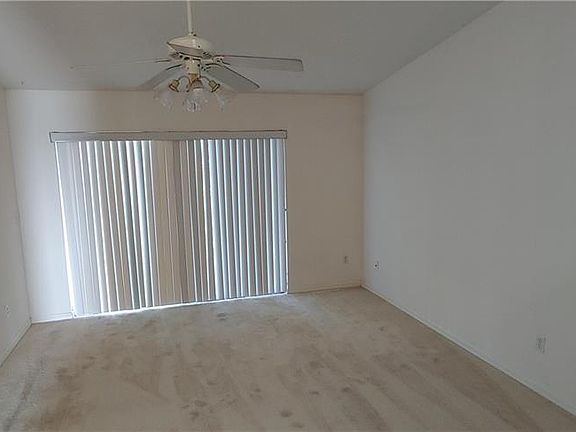 5th image of 672 Harbor Villa Ct #672