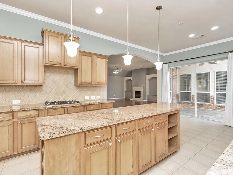 6630 Larocke Trl — Photo 10