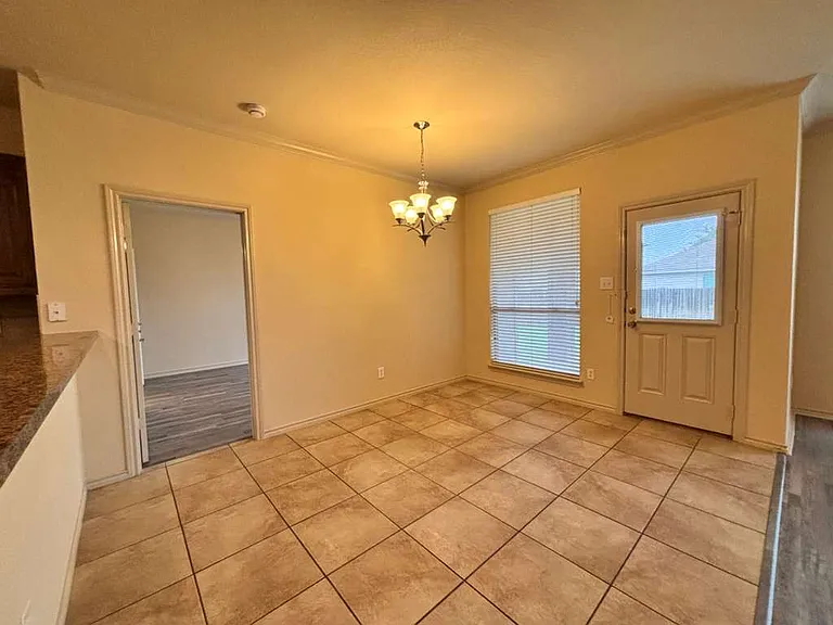 1160 Roping Reins Way #4 — Photo 4