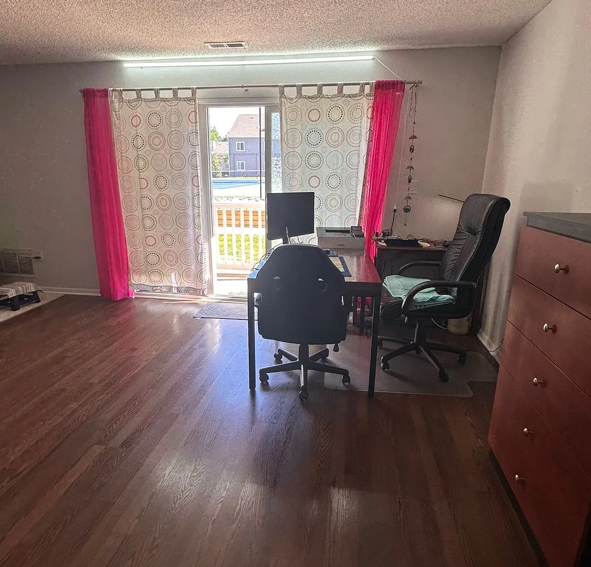 2 bed, 1046 sqft, $2,450 — Photo 3