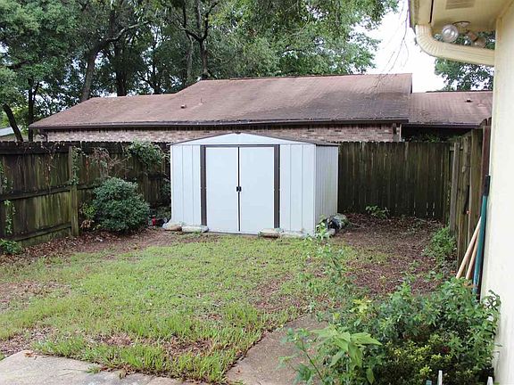 4th image of 4258 Elmcrest Dr