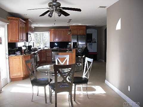 2nd image of 220 Forest Ave