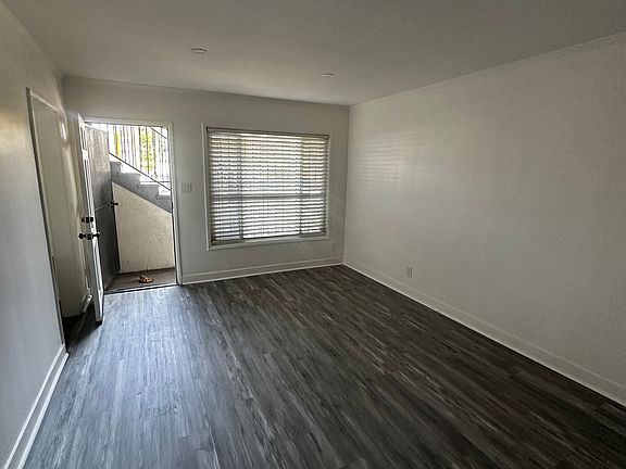 4th image of 3101 W 48th St APT 1