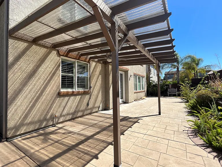 1037 Morning Glory Way — Photo 30