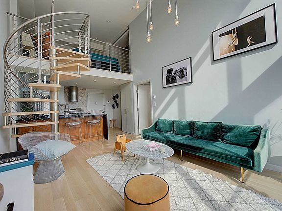 3rd image of 275 Manhattan Ave