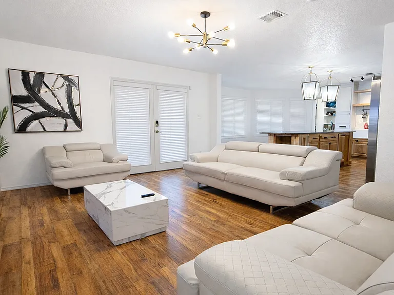 6135 Donely Pl — Photo 29