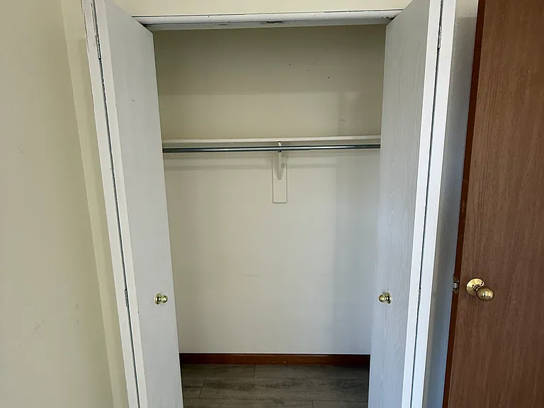 725 Pennington Dr — Photo 22
