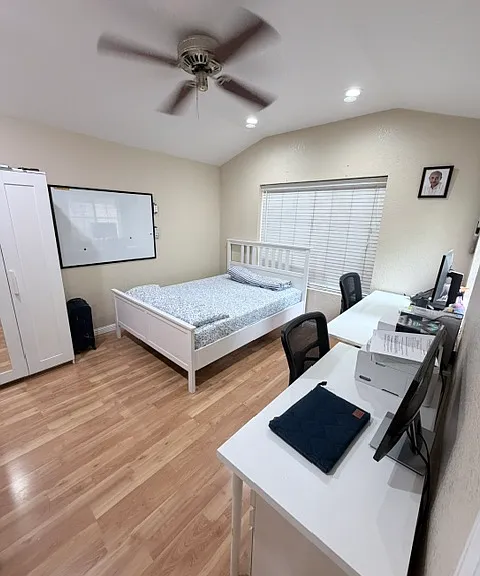 Master Bedroom downstairs