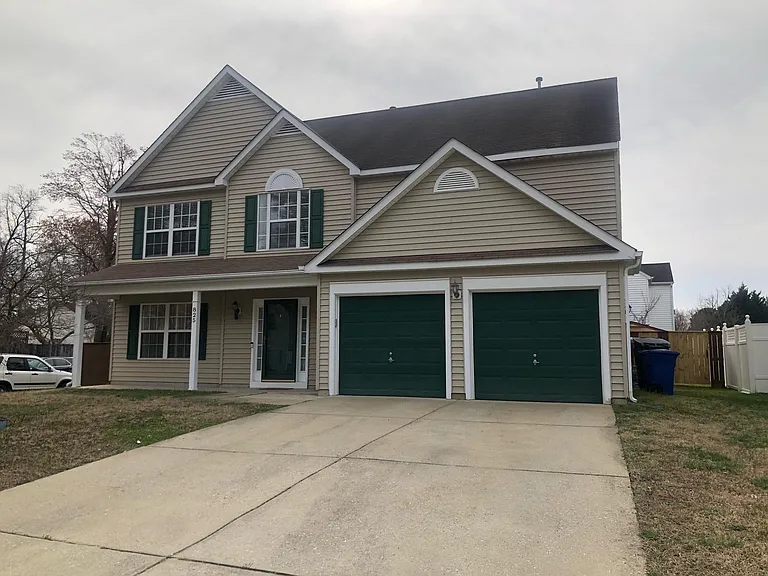 825 Chapin Wood Dr — Photo 2