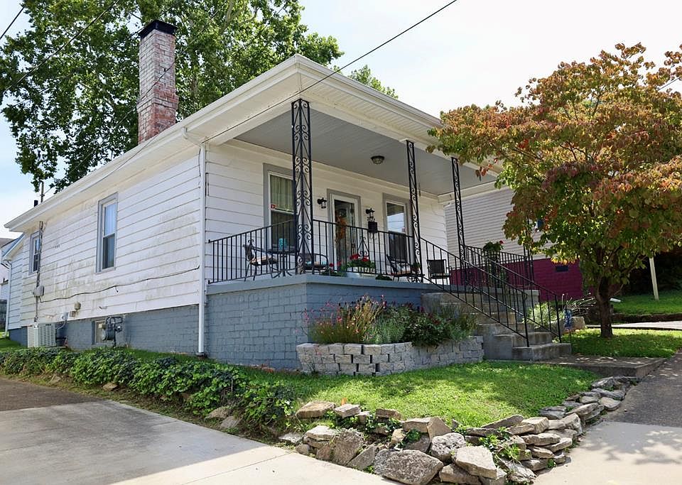 1st image of 2822 Brant Ave