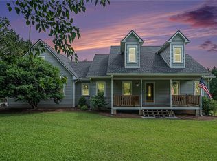 225 W Union Grove Cir, Auburn, GA 30011