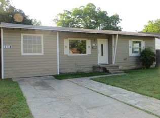318 Collins Dr, Irving, TX 75060
