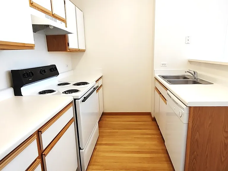 430 Cunat Blvd #3G — Photo 7