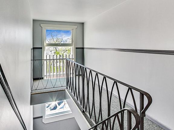 4th image of 8808 Briar Ct APT 3A