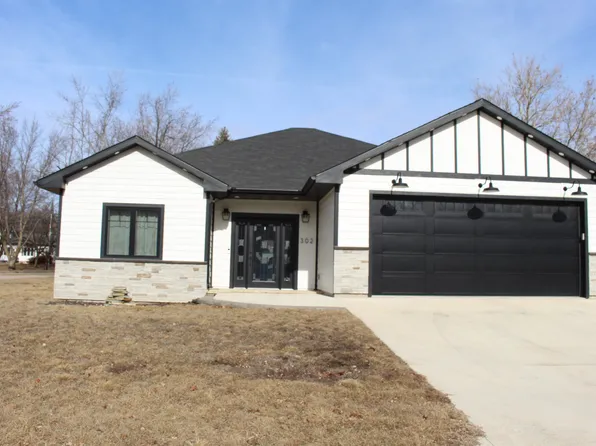 302 Harrison St, Lake View, IA 51450
