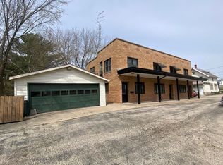 711 Ridge St, Mineral Pt, WI 53565
