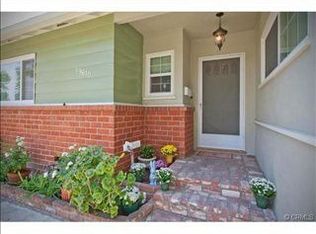 19610 Mobile St, Reseda, CA 91335