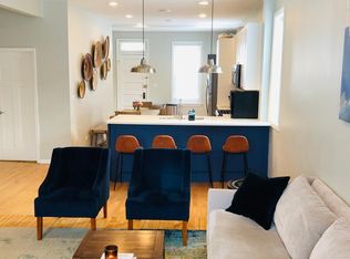 2065 N Leavitt St #1, Chicago, IL 60647