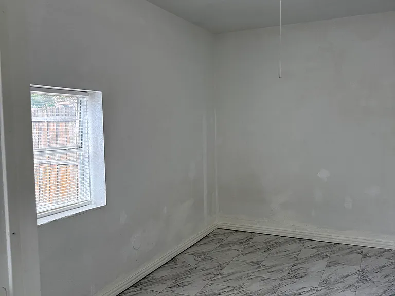 2536 Winter Oak St — Photo 13