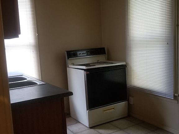 2nd image of 43 Cotter Ave #5