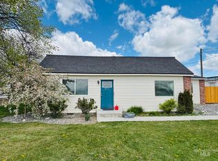 802 S 9th St, Rupert, ID 83350