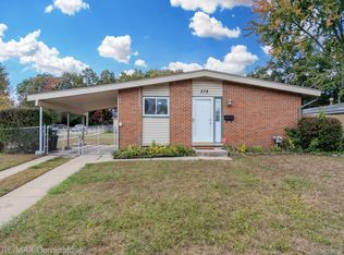 378 S Wildwood St, Westland, MI 48186