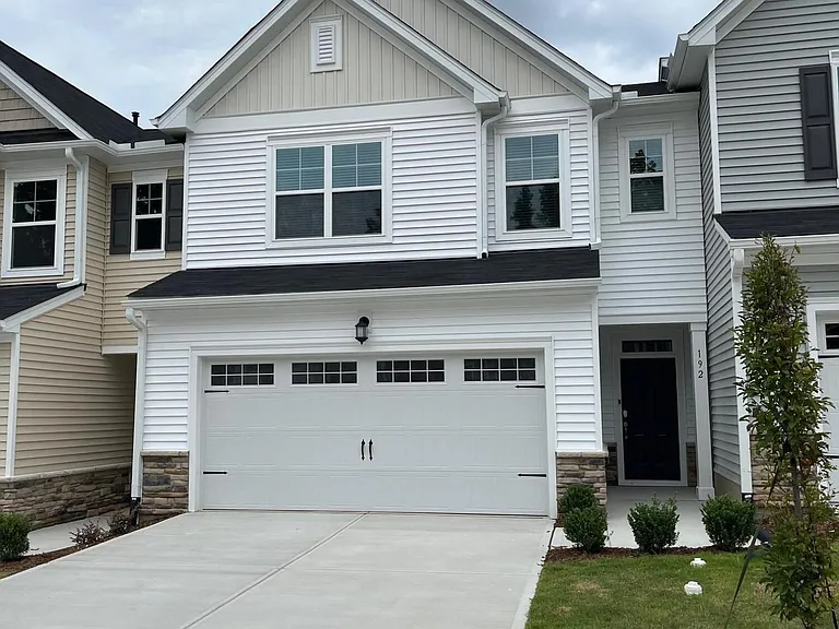 192 Tumbling Rock Way — Photo 2