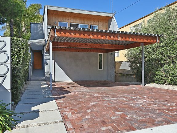2nd image of 2007 Dell Ave