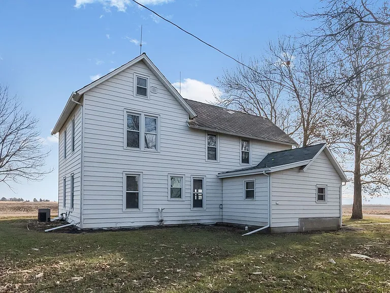 1667 W Ave — Photo 14