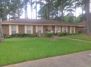 2874 Peabody Rd, Montgomery, AL 36116