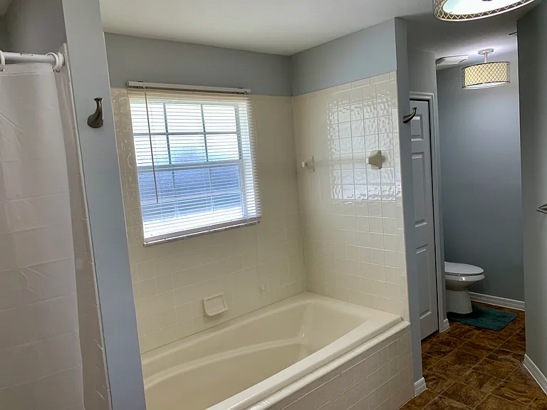 731 John Carroll Ln — Photo 11