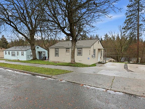 2nd image of 3105 W Rosamond Ave