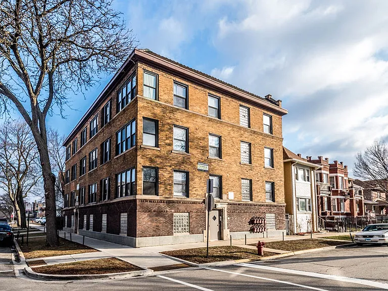 5448 W Adams St #119-21 — Photo 11