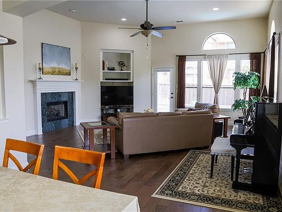 5th image of 2306 Little Bear Ct